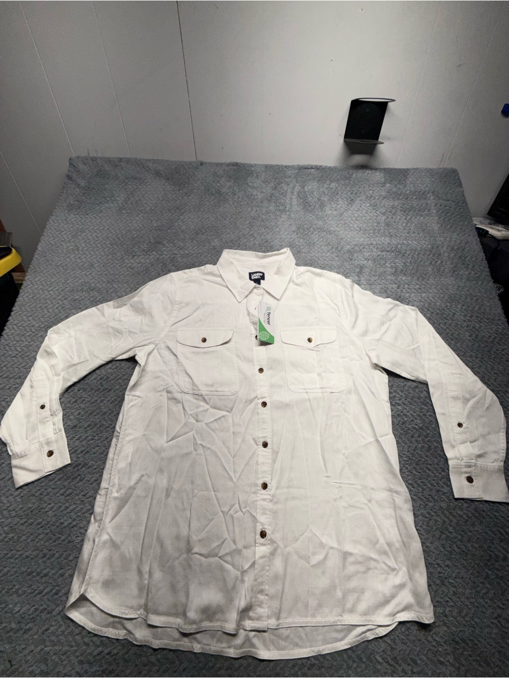 Lands' End White Long-Sleeve Casual Button-Down Shirt